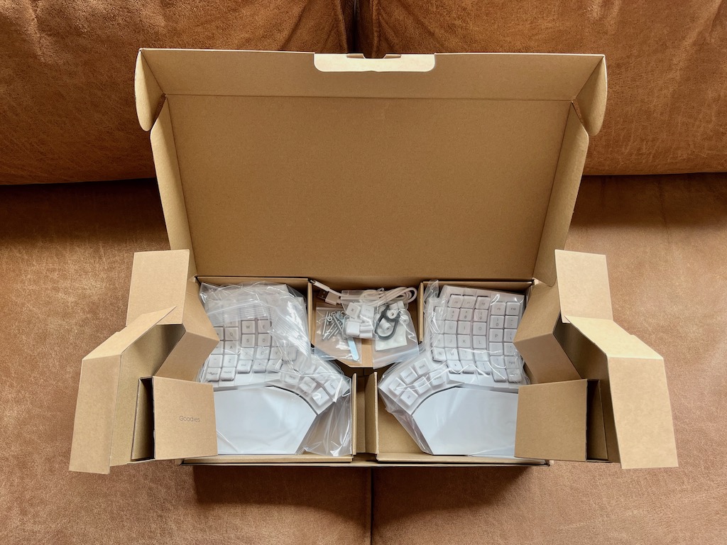 Glove80 packaging